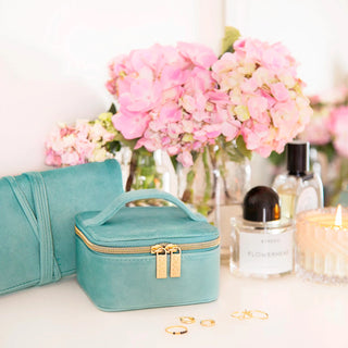 Luxe Velvet Jewelry Cube