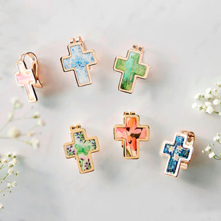 Artful Cross Visor Clip