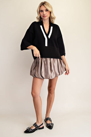 V-Neck Color Trim Top