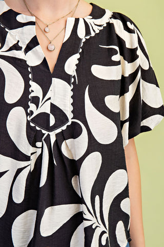 Ric-Rac Slit Neck Top