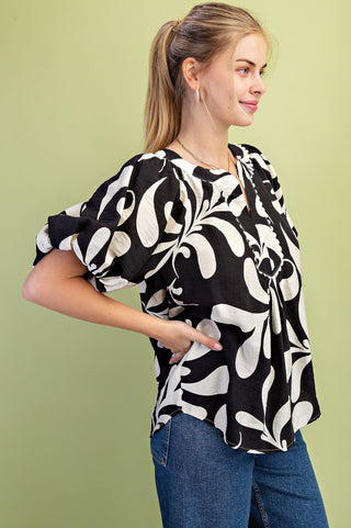 Ric-Rac Slit Neck Top
