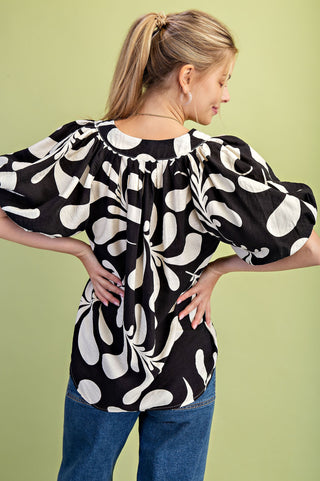Ric-Rac Slit Neck Top