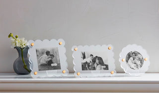 Mini Scalloped Acrylic Frame