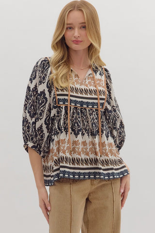 Contrast Detail 3/4 Sleeve Top