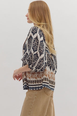 Contrast Detail 3/4 Sleeve Top