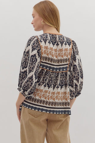 Contrast Detail 3/4 Sleeve Top