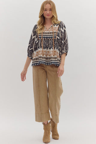Contrast Detail 3/4 Sleeve Top