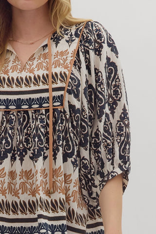 Contrast Detail 3/4 Sleeve Top