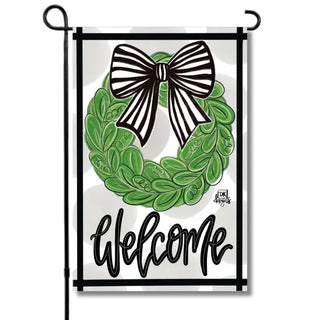 Black and White Bow Wreath DK Glam Flag