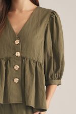 BLACK Solid 3/4 puff sleeve top