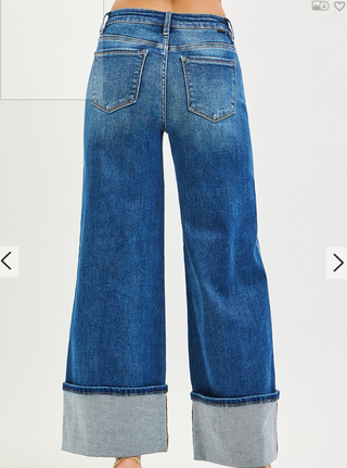 MID RISE WIDE LEG CUFFED JEANS WITH DOUBLE FRONT POCKET DETAIL