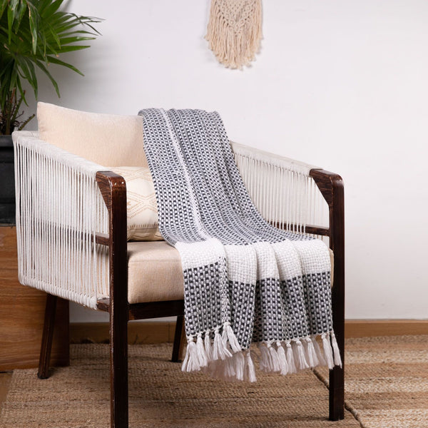 Classic Acrylic Throw with Fringes