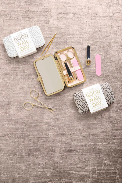 Good Nail Day Manicure Kit